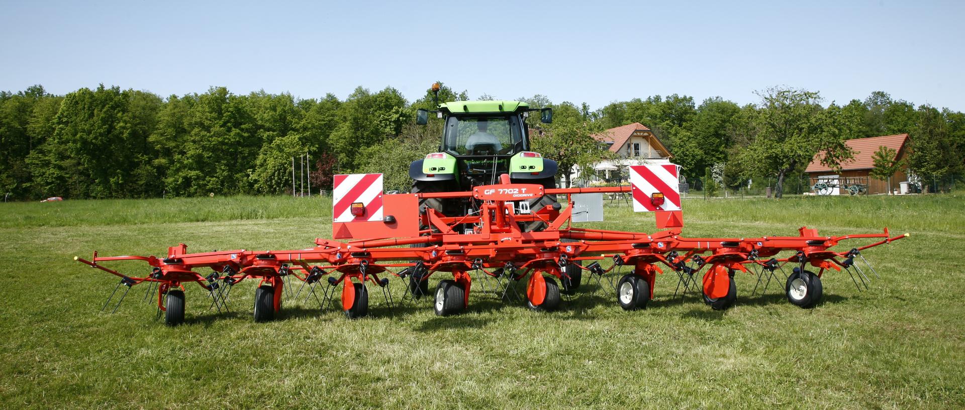Kuhn agrotron machinery