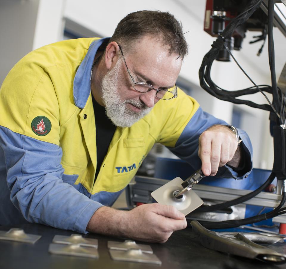 Technician carrying out Menno HEC testing