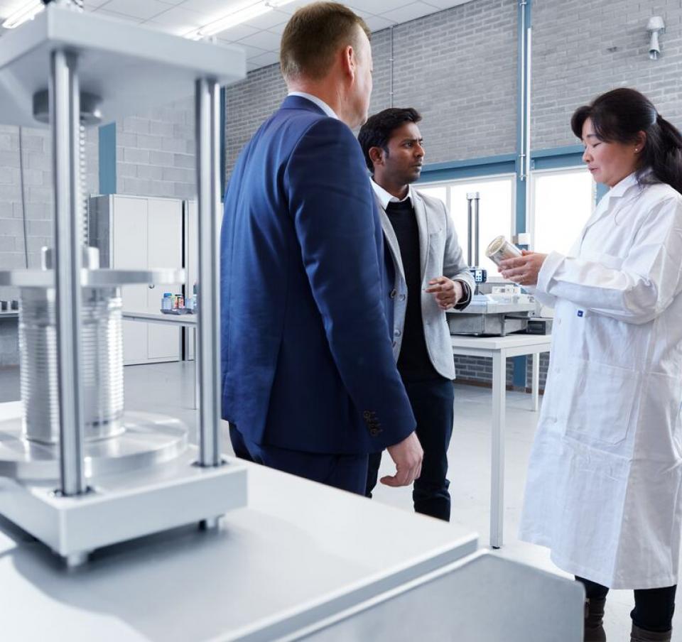 Researching into all types of can and component manufacture