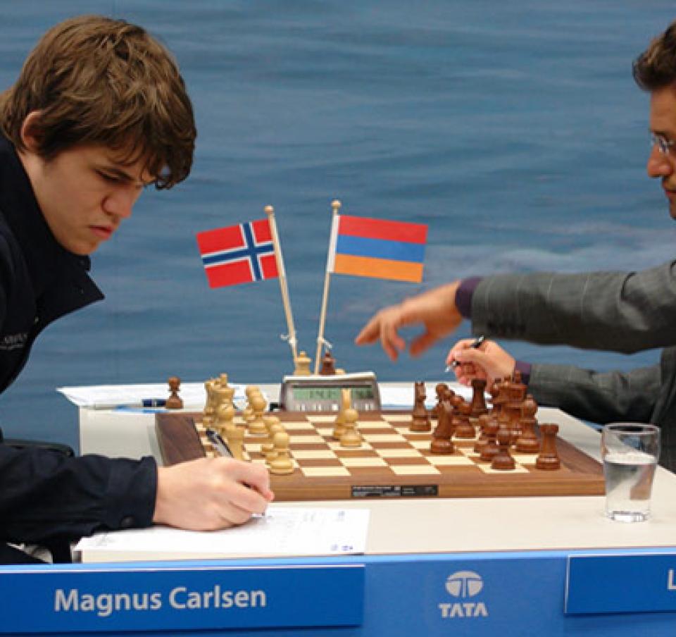 Carlsen-Aronian-dt-800x400 Carlsen-Aronian-dt-800x400