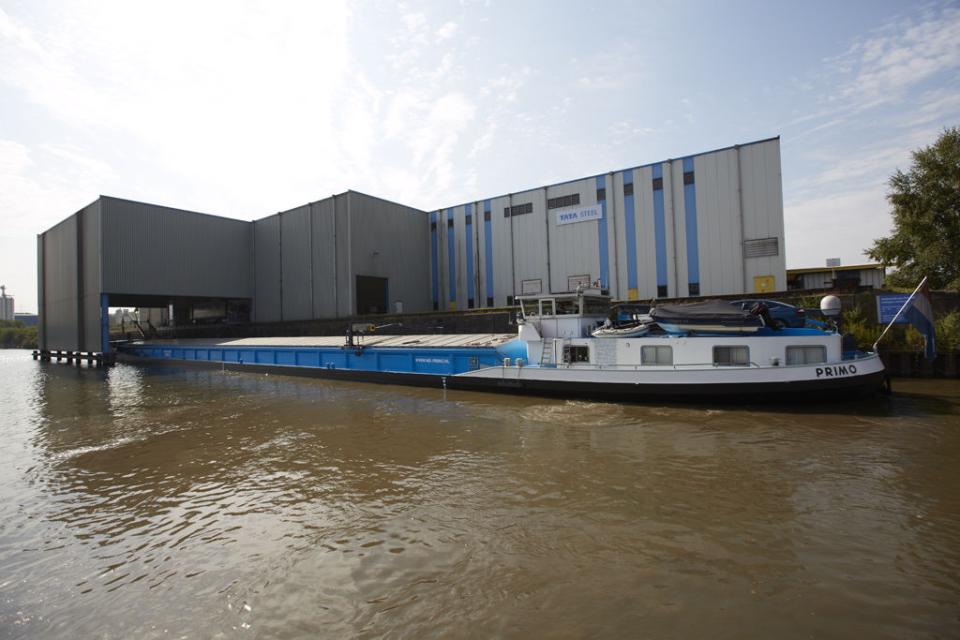 Harbour view of the Gelsenkirchen plant